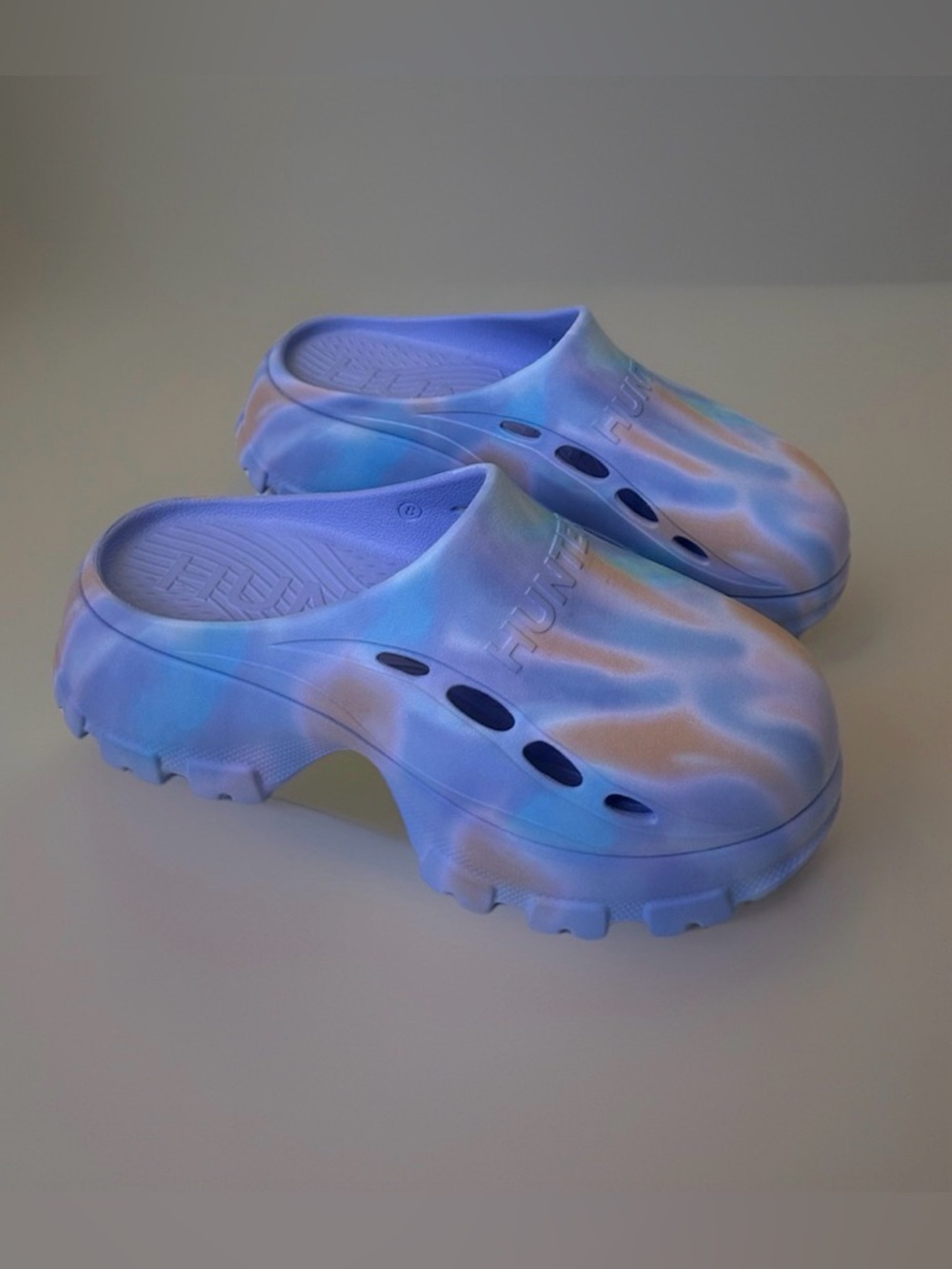 Hunter Bryce Women's Slip-on Closed Toe Casual Clog Sandals New ~8 - Picture 2 of 4